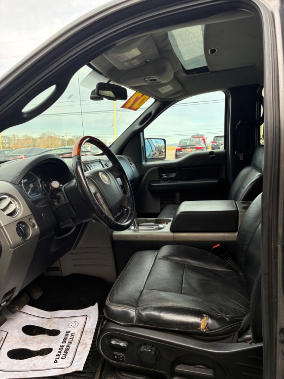 2007 Lincoln Mark LT Image 4