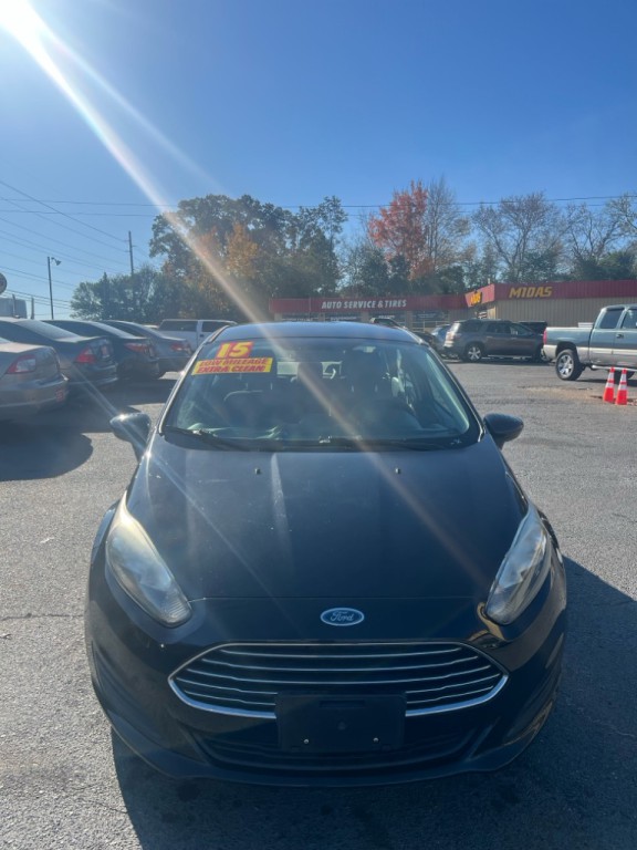 2015 Ford Fiesta Image 2