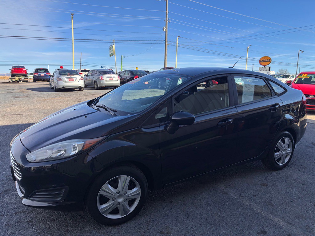 2015 Ford Fiesta Image 3