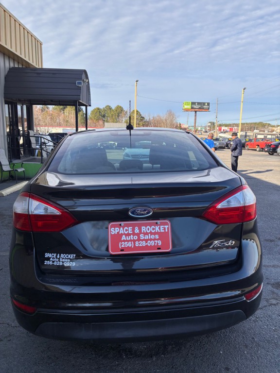 2015 Ford Fiesta Image 7