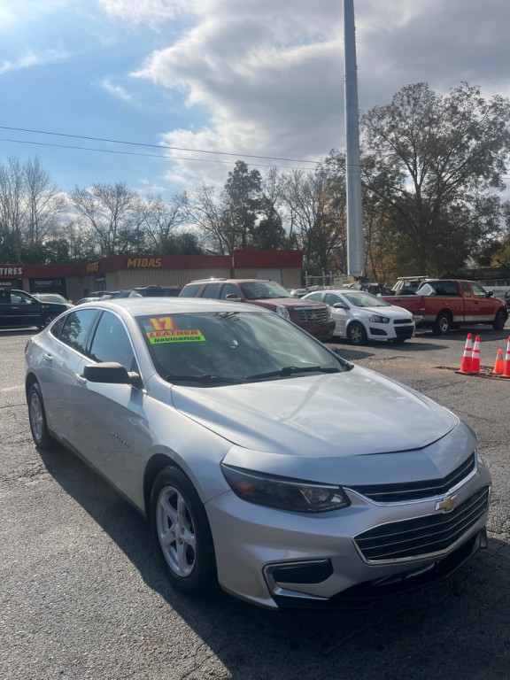 2017 Chevrolet Malibu Image 1