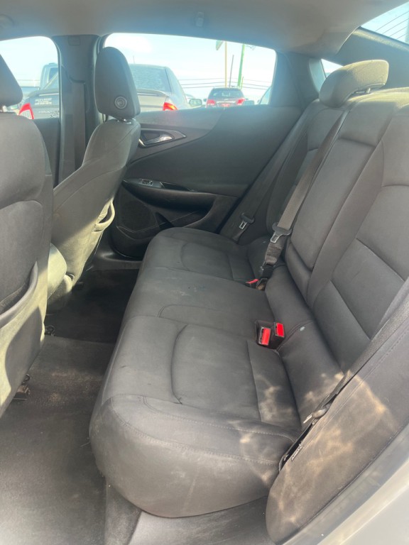 2017 Chevrolet Malibu Image 7