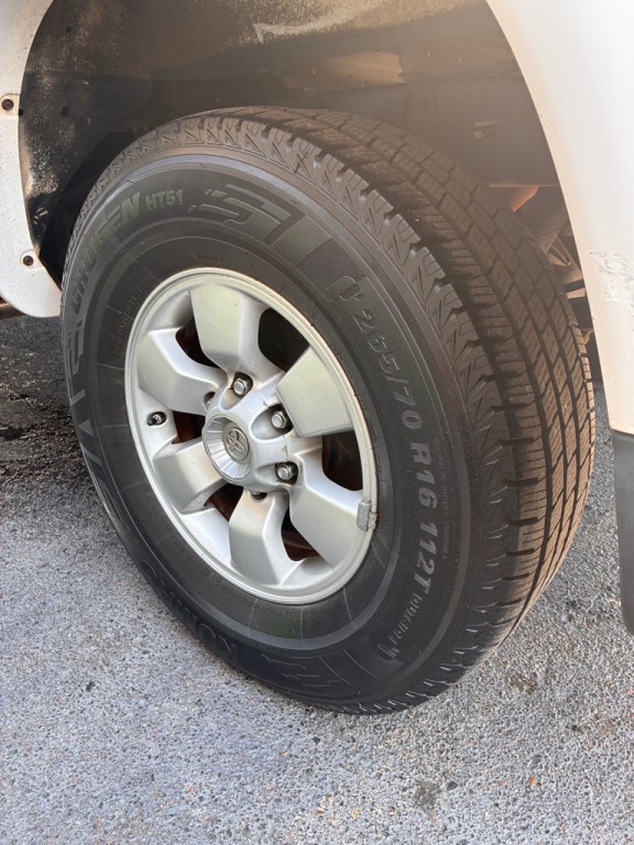 2002 Toyota Tundra Image 8