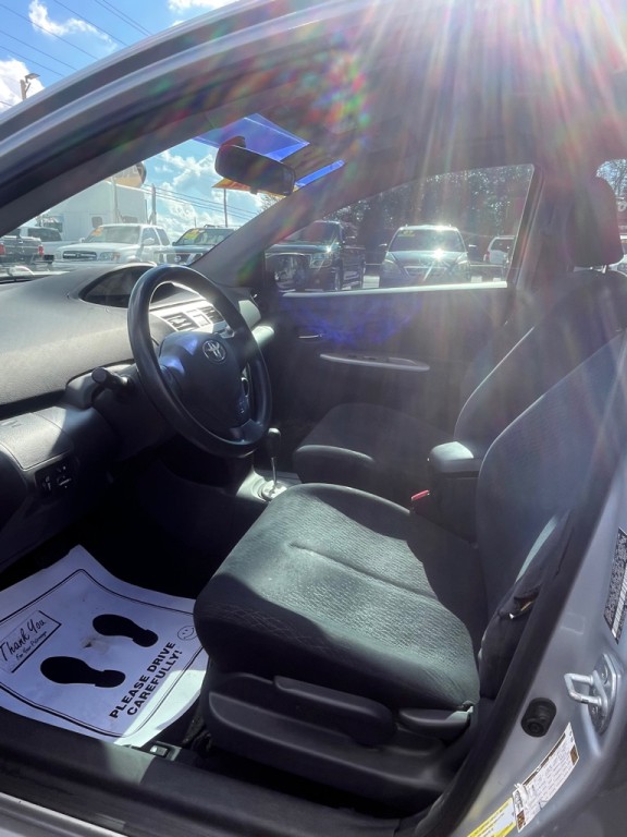 2008 Toyota Yaris Image 6