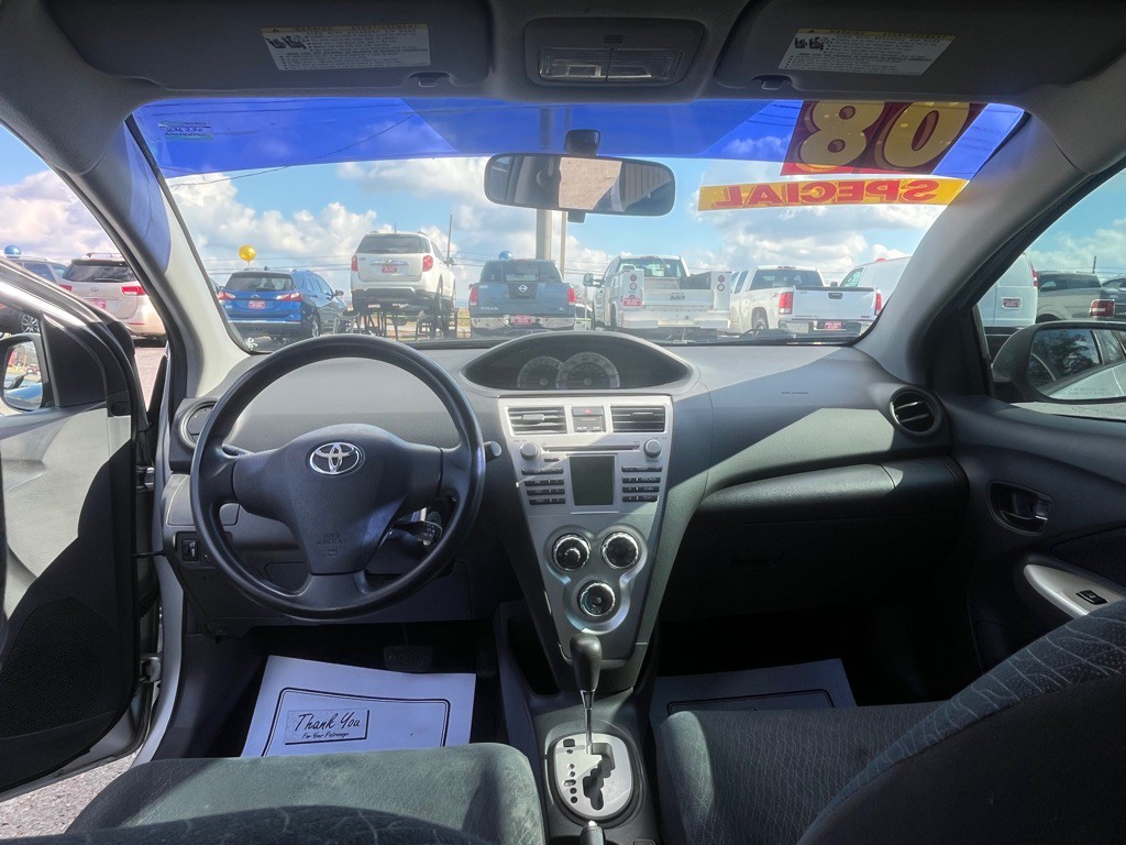 2008 Toyota Yaris Image 8