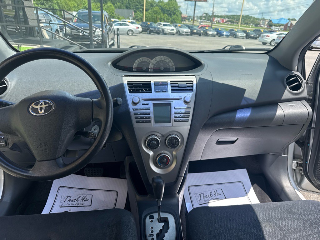 2008 Toyota Yaris Image 7