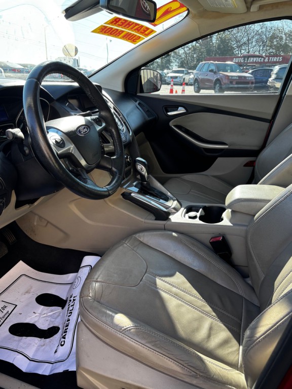 2012 Ford Focus Image 3