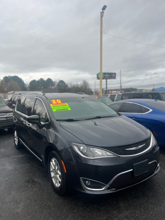 2020 Chrysler Pacifica Image 8