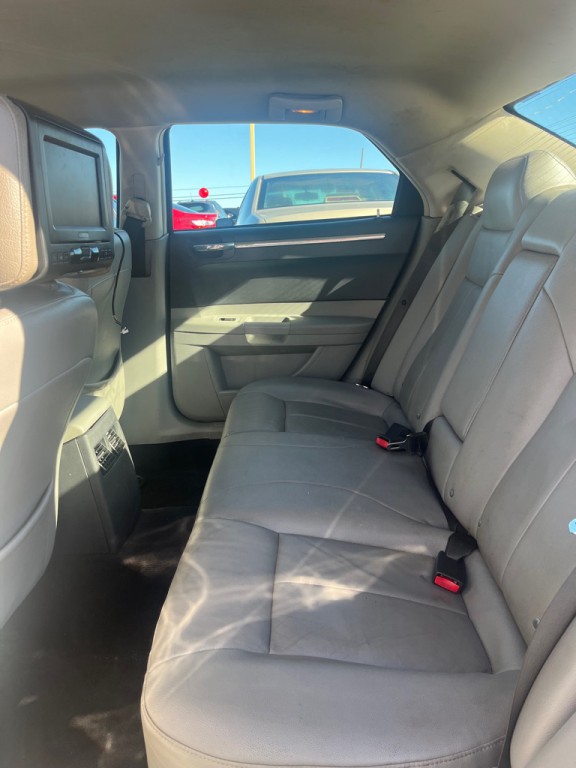 2007 Chrysler 300 Image 5