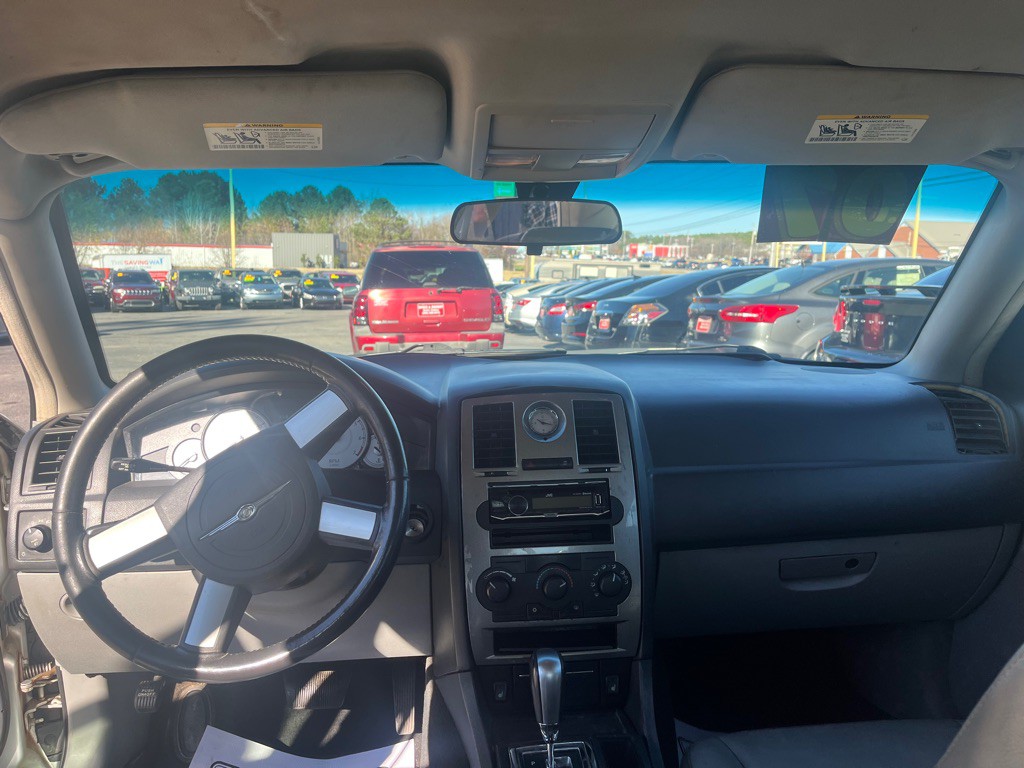 2007 Chrysler 300 Image 6