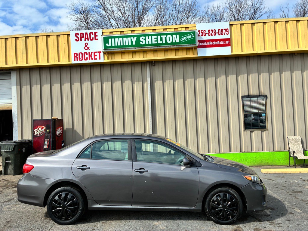 2012 Toyota Corolla Image 1