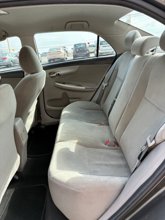 2012 Toyota Corolla Image 5