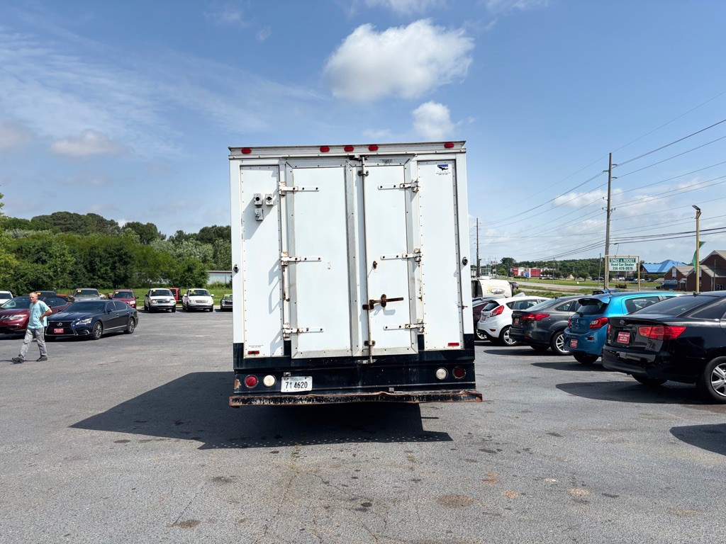 2008 Chevrolet Express Image 6