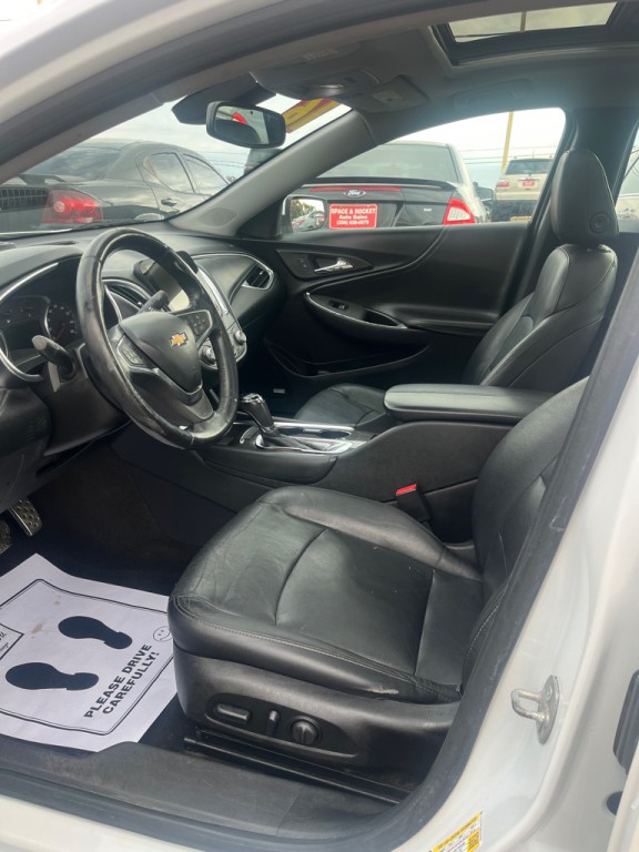 2016 Chevrolet Malibu Image 3