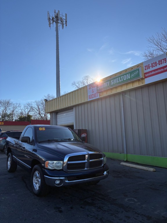 2005 Dodge Ram 1500 Image 2