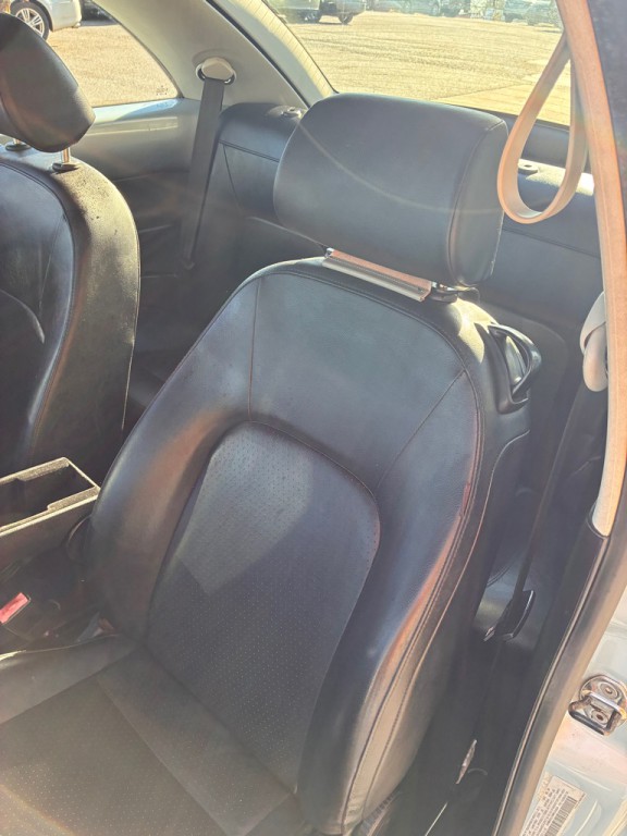 2009 Volkswagen Beetle Image 4