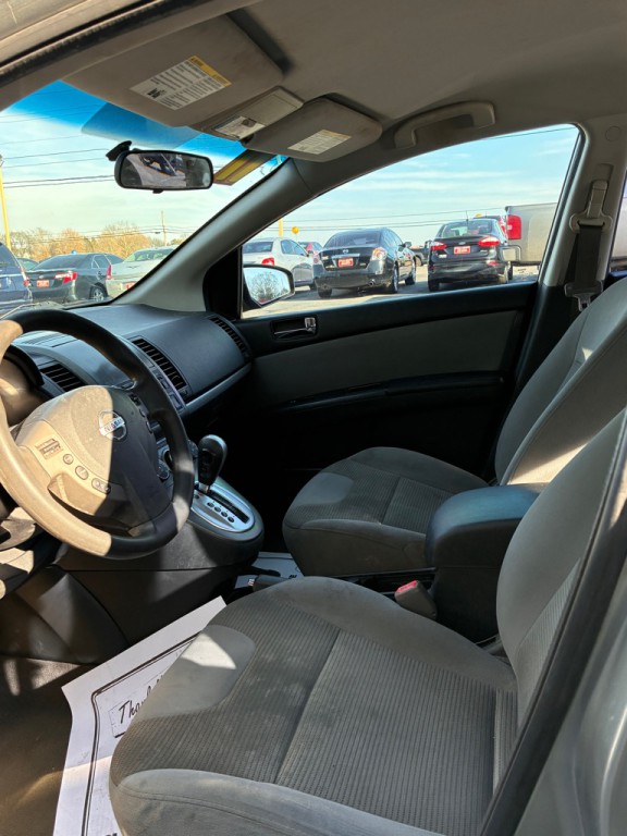 2011 Nissan Sentra Image 3