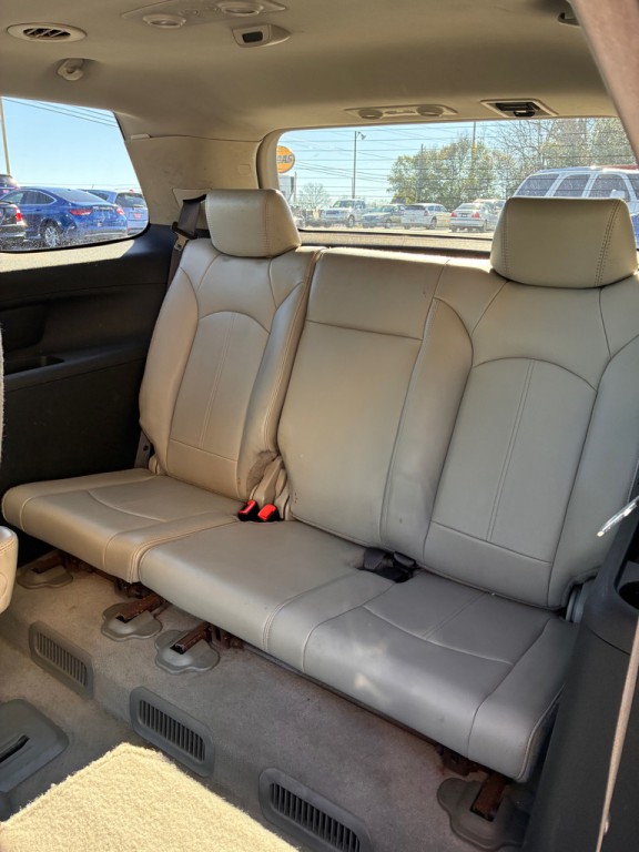 2008 GMC Acadia Image 5