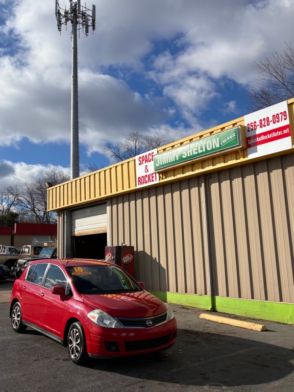 2010 Nissan Versa Image 2