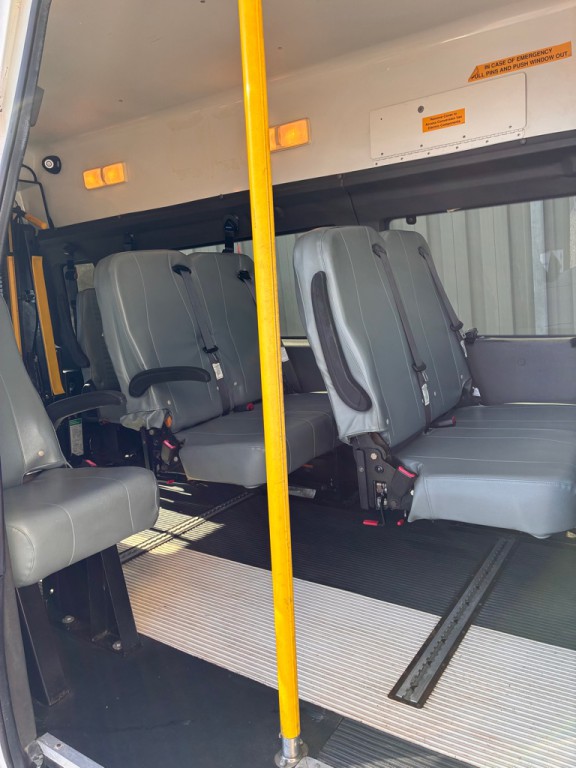 2012 Ford Econoline Image 6