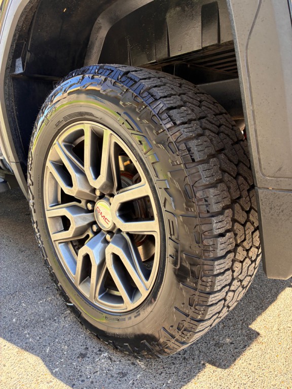 2020 GMC Sierra Image 8