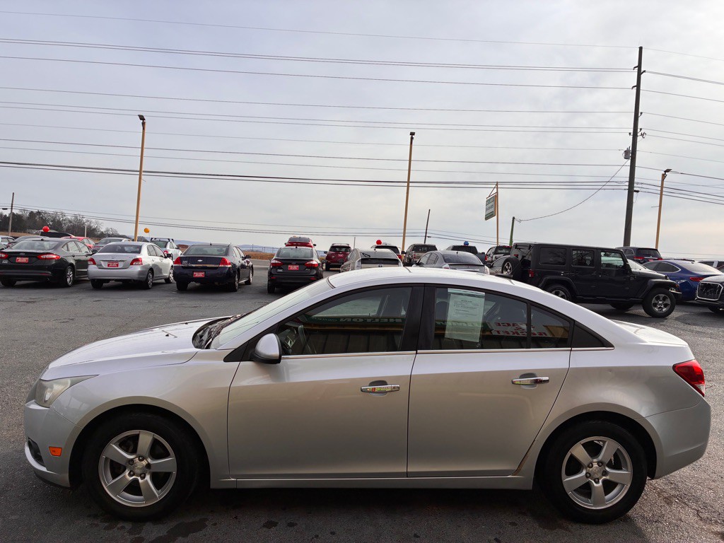 2014 Chevrolet Cruze Image 3