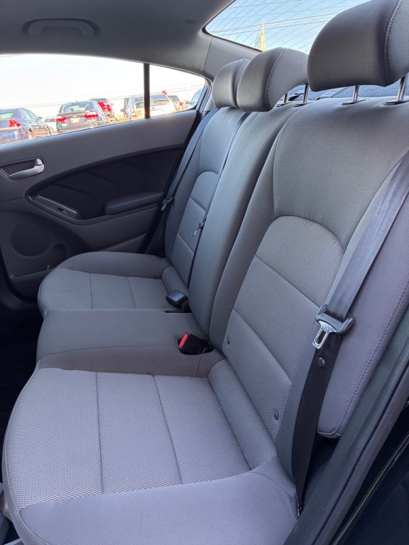 2018 Kia Forte Image 5