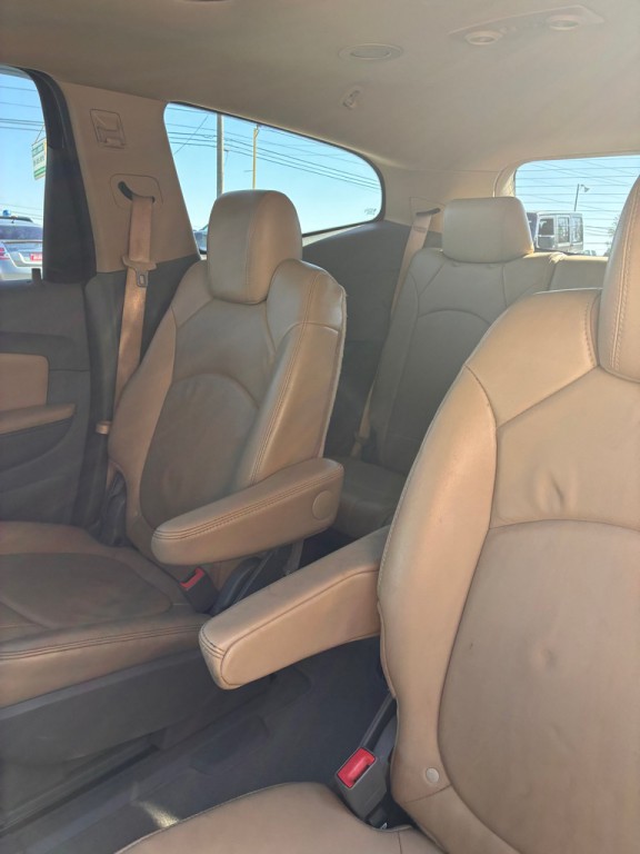 2010 Chevrolet Traverse Image 7