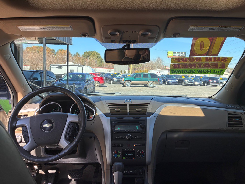 2010 Chevrolet Traverse Image 8