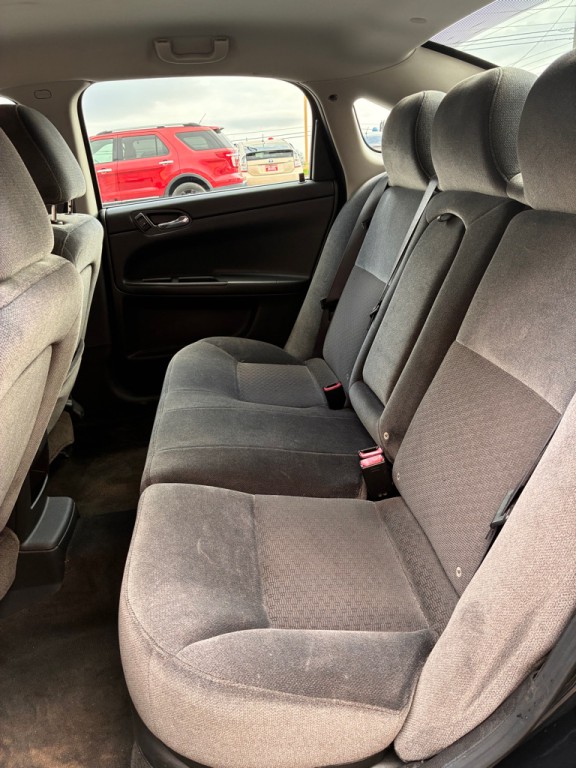 2011 Chevrolet Impala Image 5