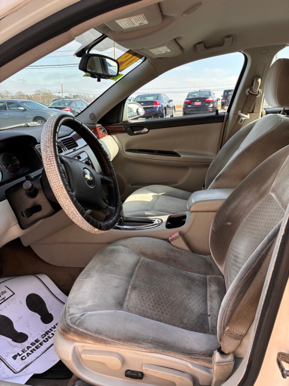 2009 Chevrolet Impala Image 4