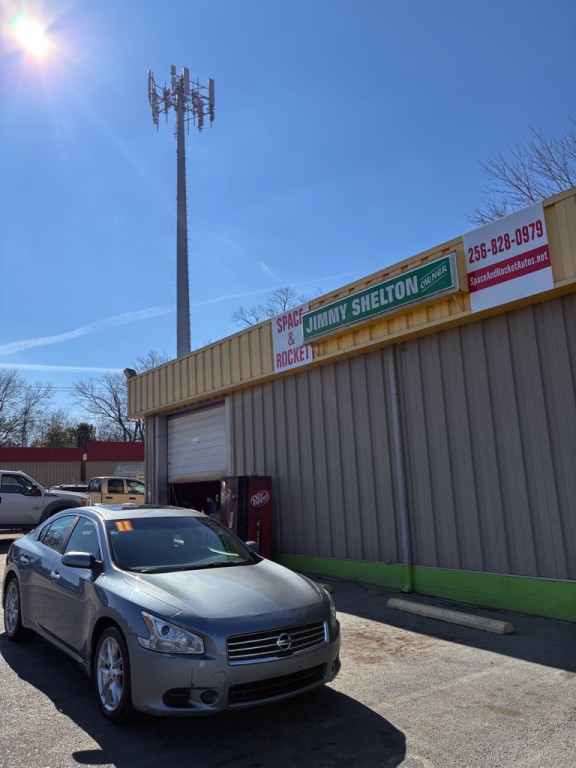 2011 Nissan Maxima Image 2