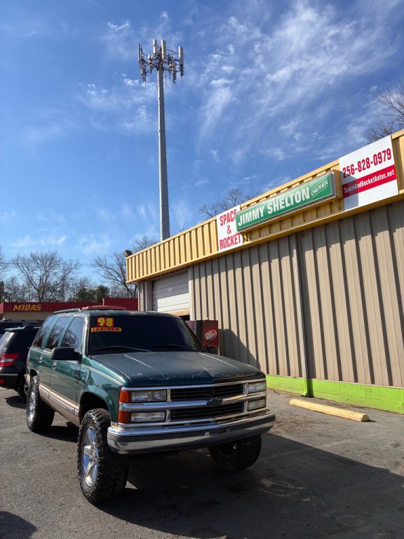1998 Chevrolet Tahoe Image 2