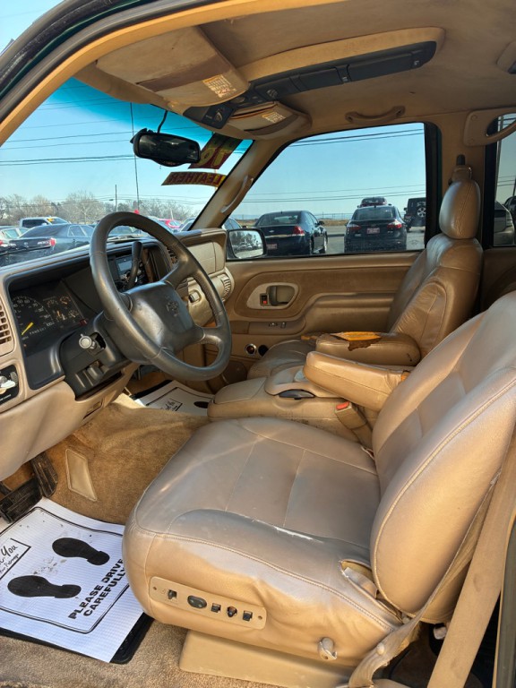 1998 Chevrolet Tahoe Image 4