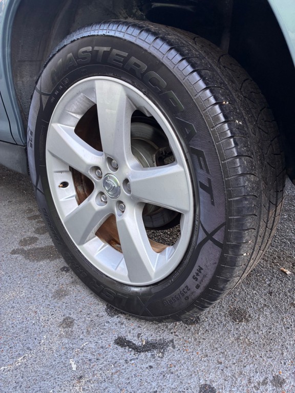 2005 Lexus RX Image 8