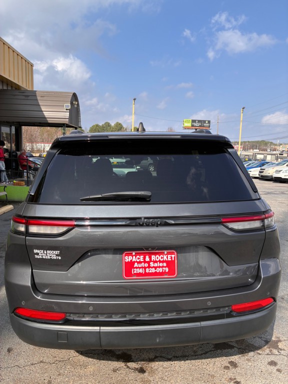 2023 Jeep Grand Cherokee Image 10