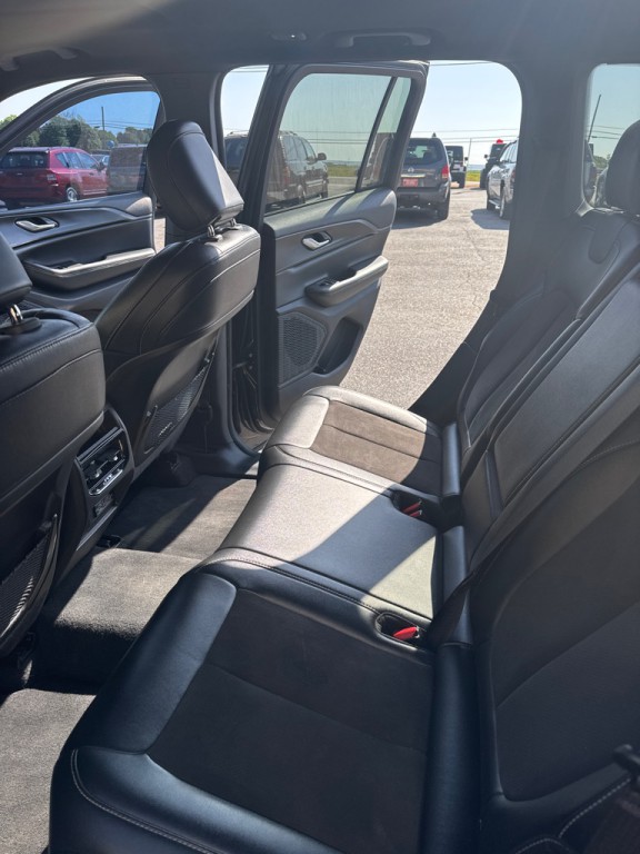2023 Jeep Grand Cherokee Image 13