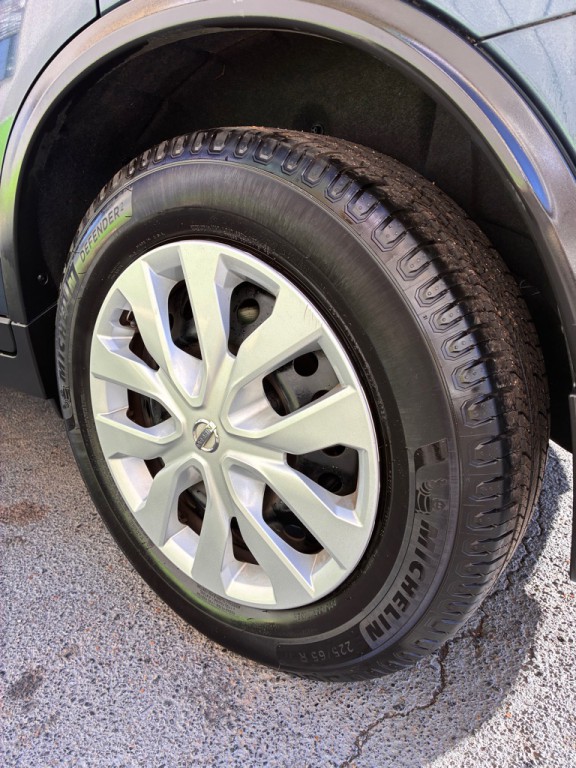 2016 Nissan Rogue Image 8