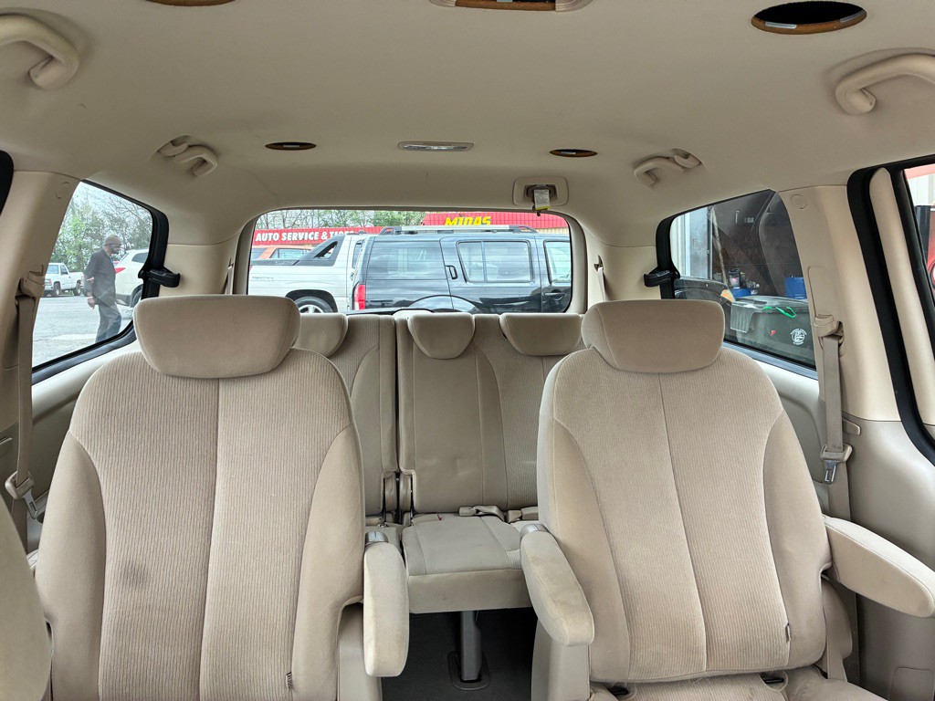 2009 Kia Sedona Image 7