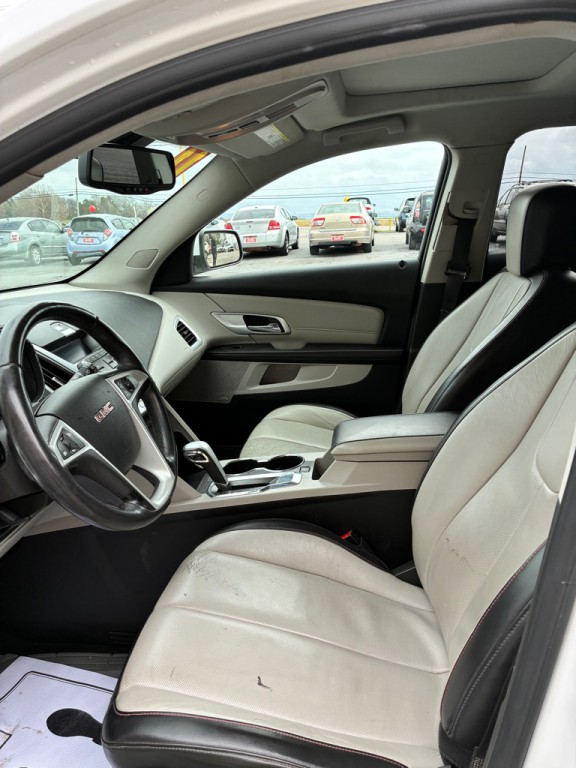 2011 GMC Terrain Image 4