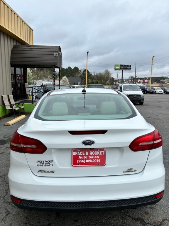 2015 Ford Focus Image 6