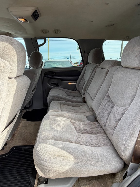 2003 Chevrolet Tahoe Image 7