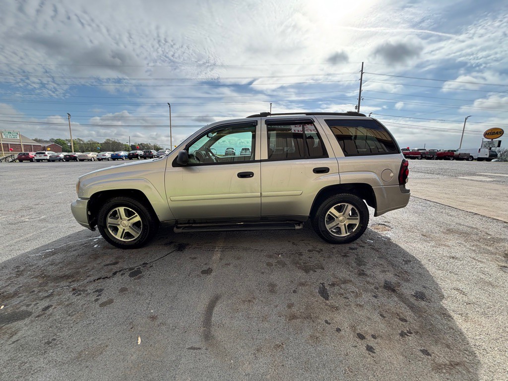 2008 Chevrolet Trailblazer Image 3
