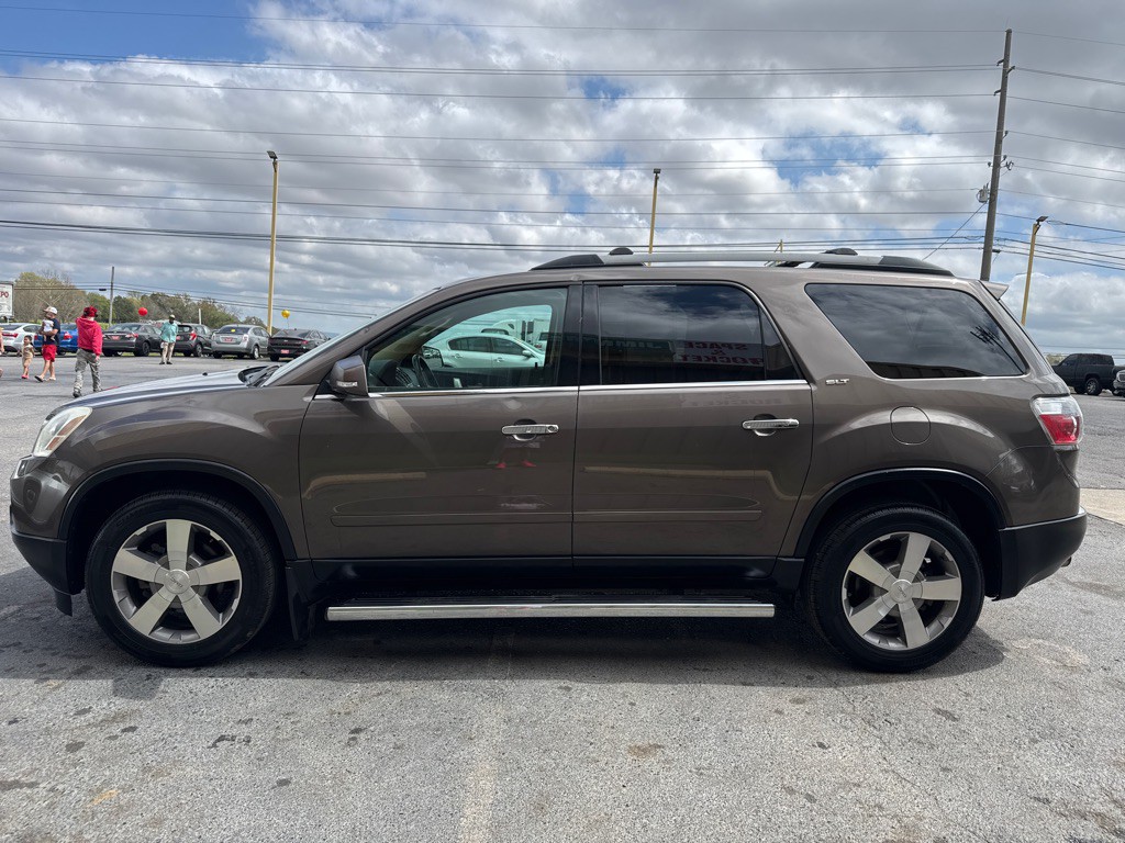 2011 GMC Acadia Image 11