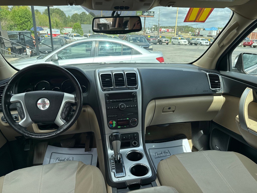2011 GMC Acadia Image 16