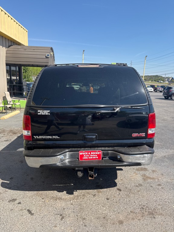 2004 GMC Yukon Image 4