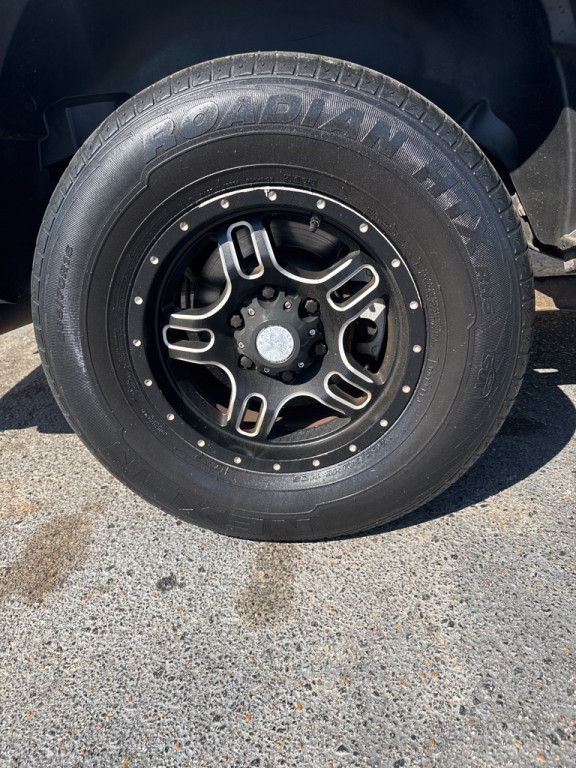 2004 GMC Yukon Image 12