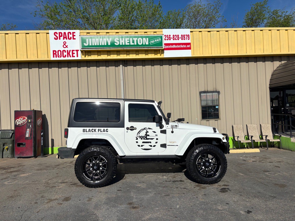 2013 Jeep Wrangler Image 1
