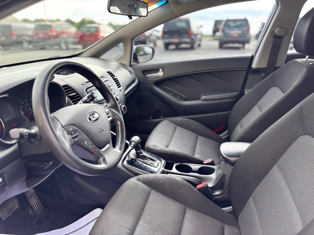2017 Kia Forte Image 7