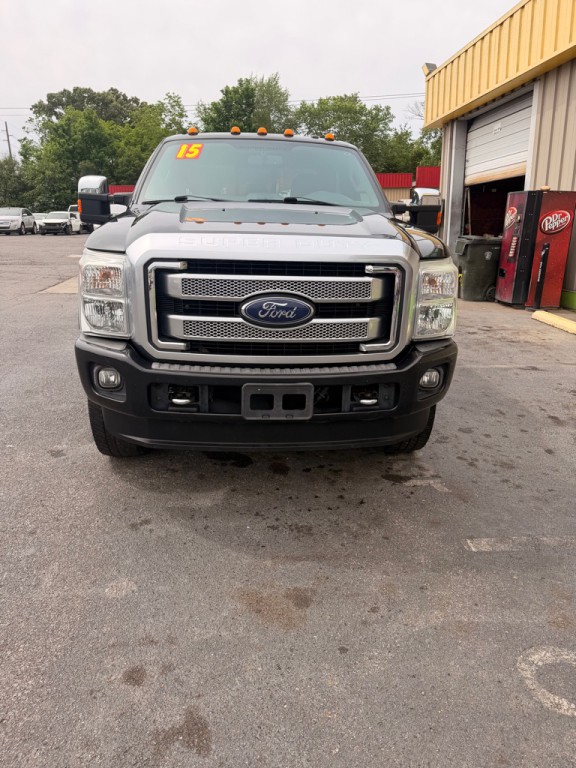 2015 Ford F-250 Image 2